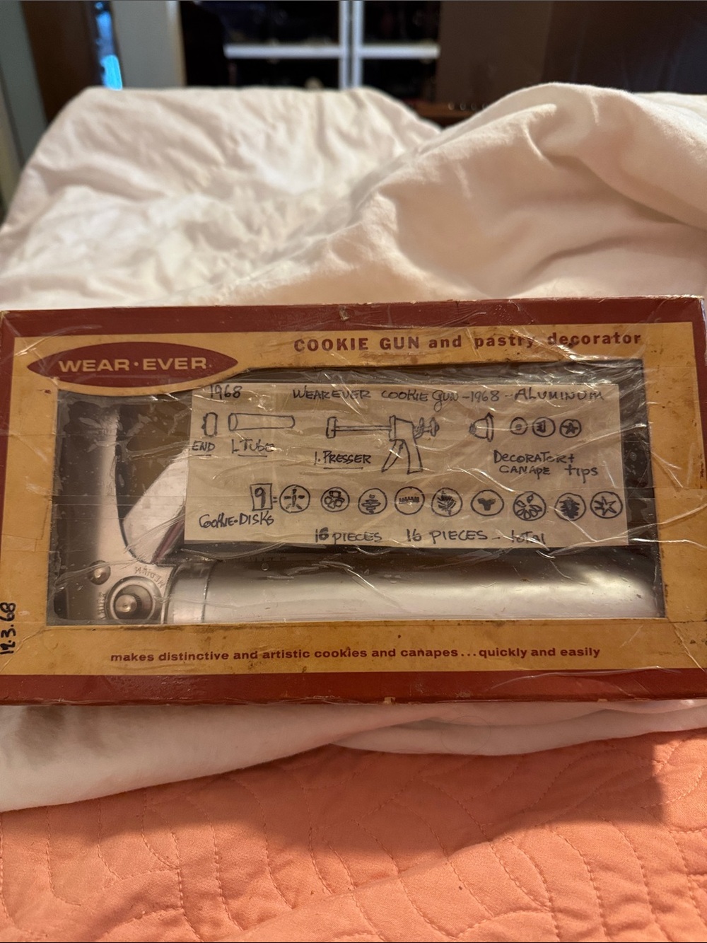 Wear Ever Vintage Cookie Gun and Pastry Decorator
